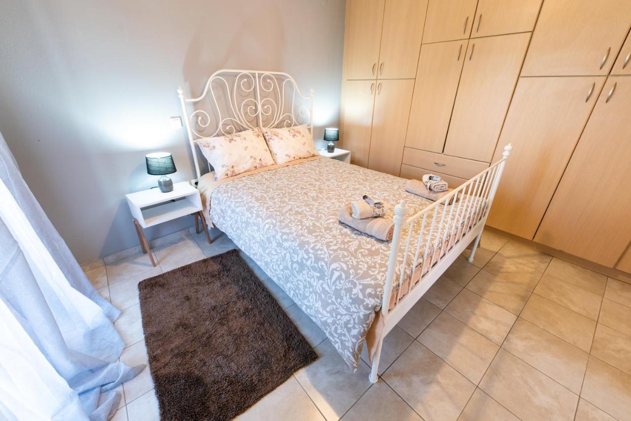 Muses Old Town Ioannina 2 Apartamento Exterior foto